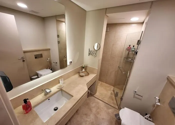 Mangroovy - 2br Marvelous Pool View Apartamento *
