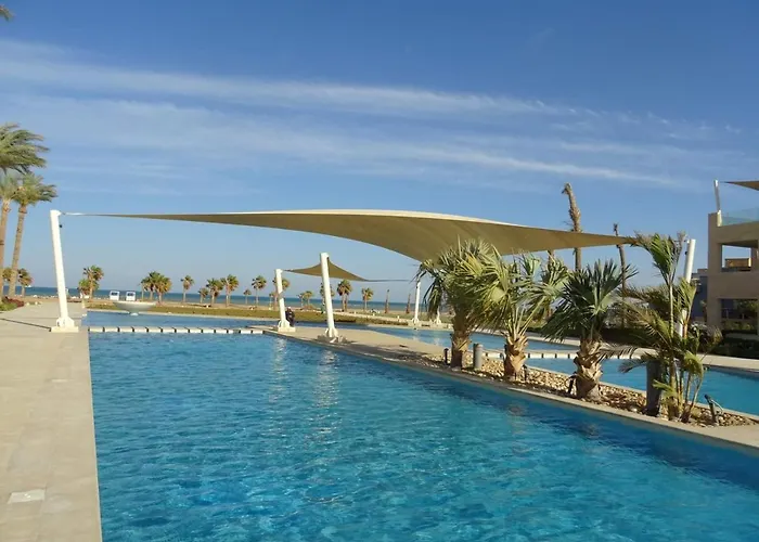 Mangroovy - 2br Marvelous Pool View Hurghada