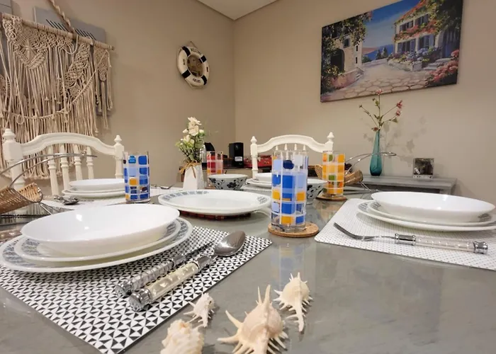 Mangroovy - 2br Marvelous Pool View Apartamento