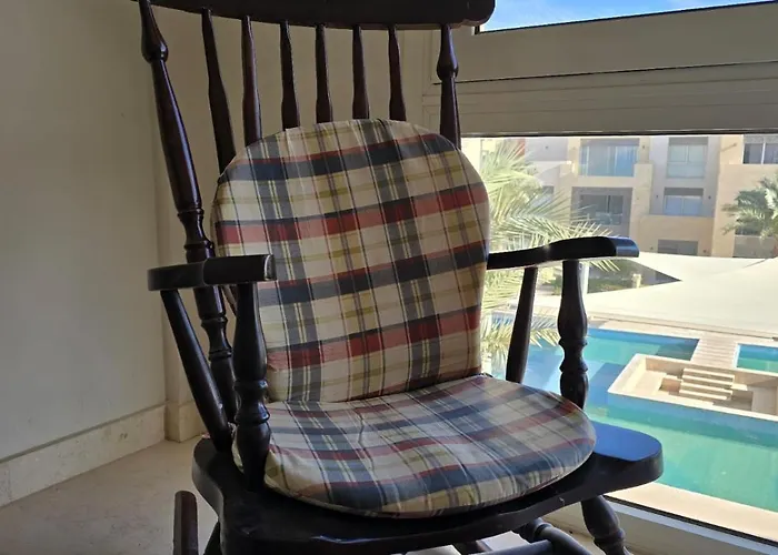 Mangroovy - 2br Marvelous Pool View *